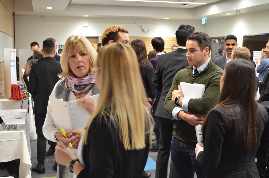 Pentingnya Perencanaan Keuangan dalam Manajemen Bisnis Telekomunikasi